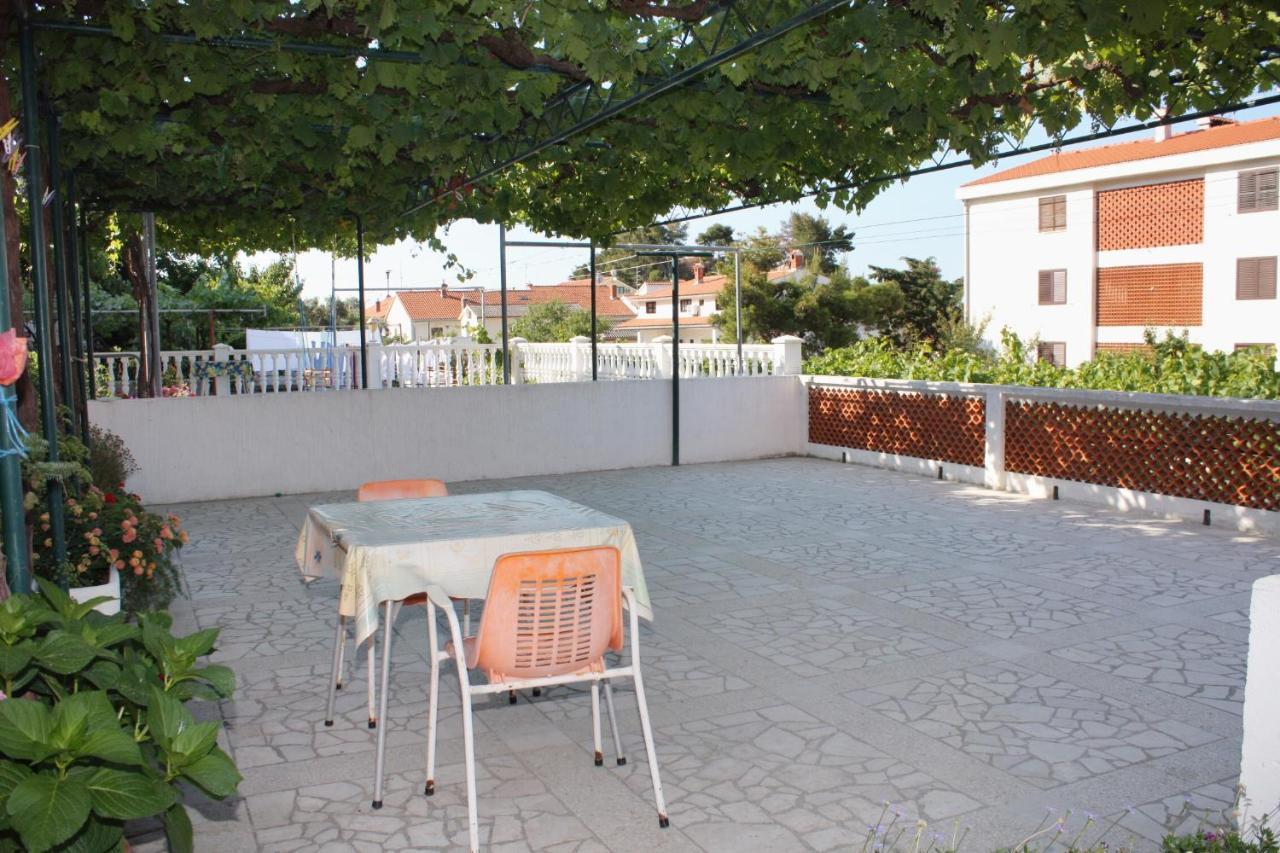 Apartments And Rooms With Parking Space Palit, Rab - 5061 Zewnętrze zdjęcie
