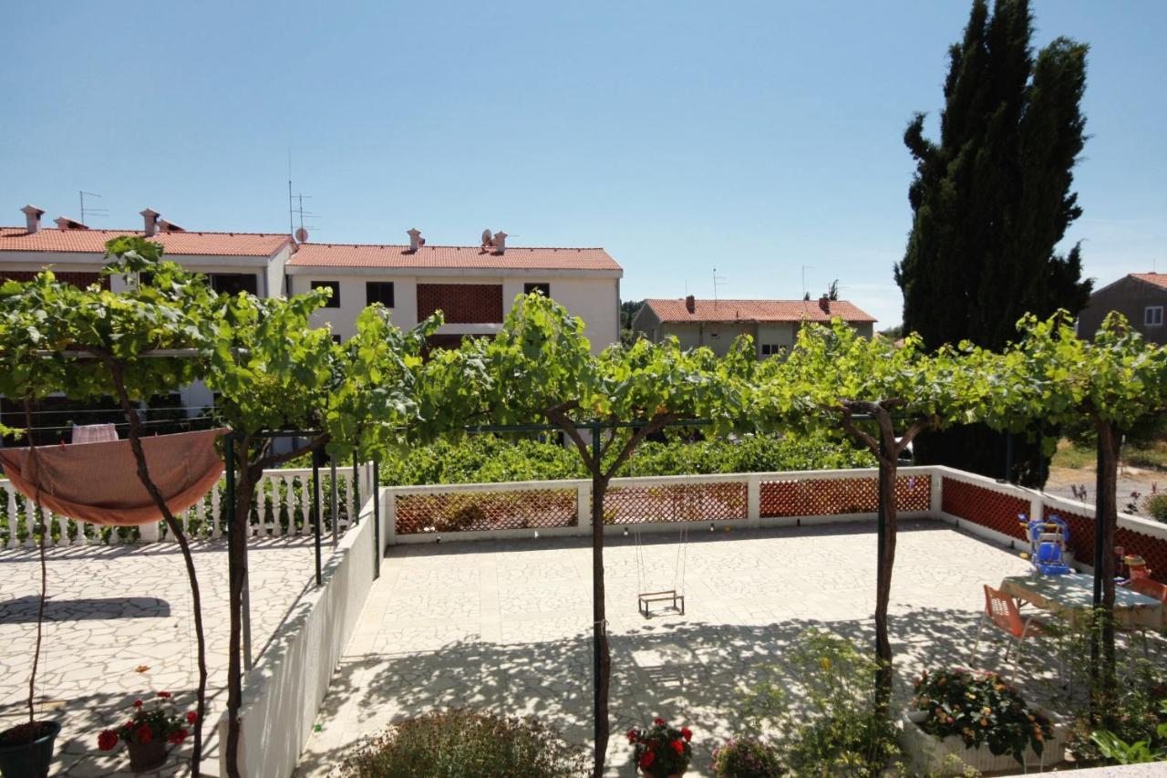 Apartments And Rooms With Parking Space Palit, Rab - 5061 Zewnętrze zdjęcie