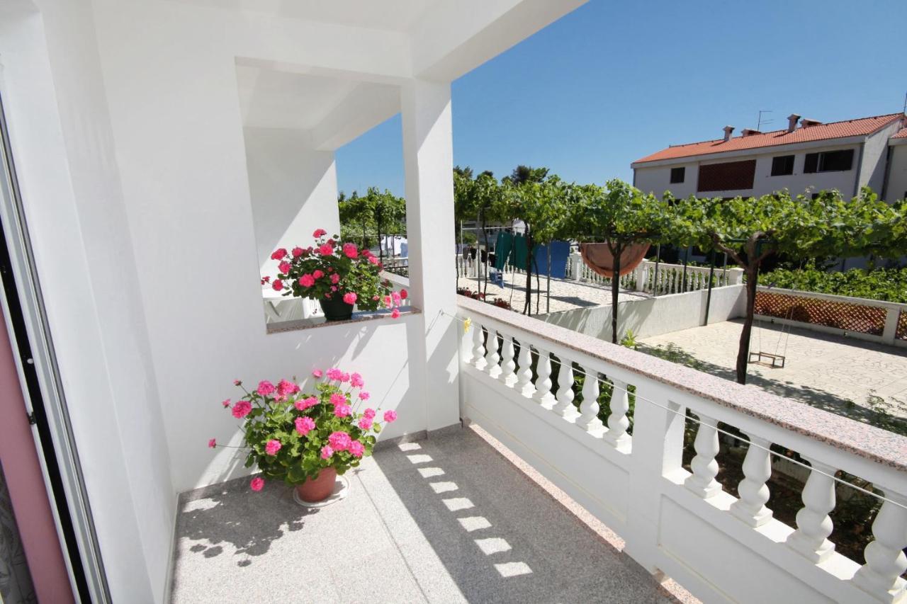 Apartments And Rooms With Parking Space Palit, Rab - 5061 Zewnętrze zdjęcie